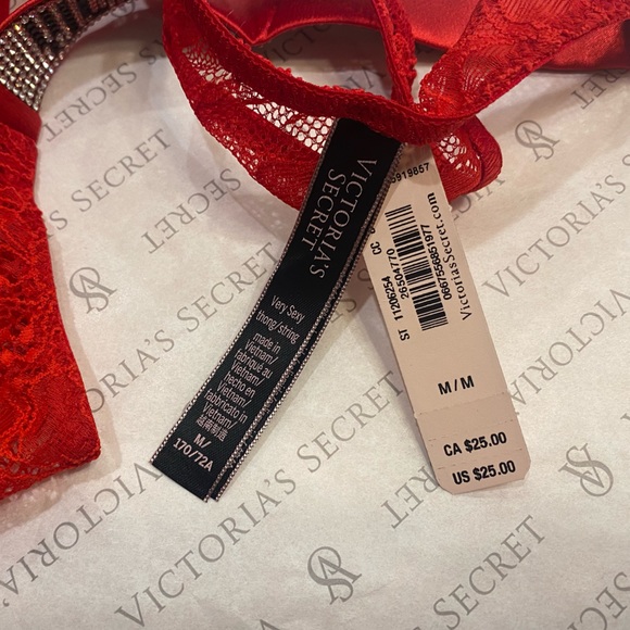 VICTORIA'S SECRET💖VERY SEXY Shine Strap Lace Thong Lipstick Red💄Panty Size M - Picture 13 of 13